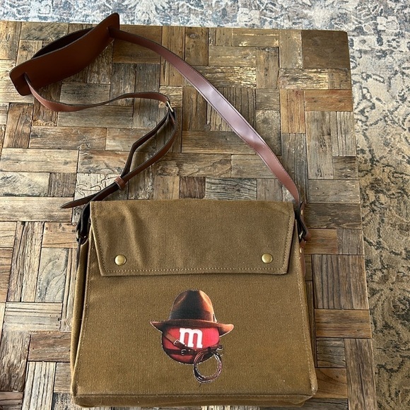M&M Canvas Satchal Messenger Bag - Picture 1 of 10